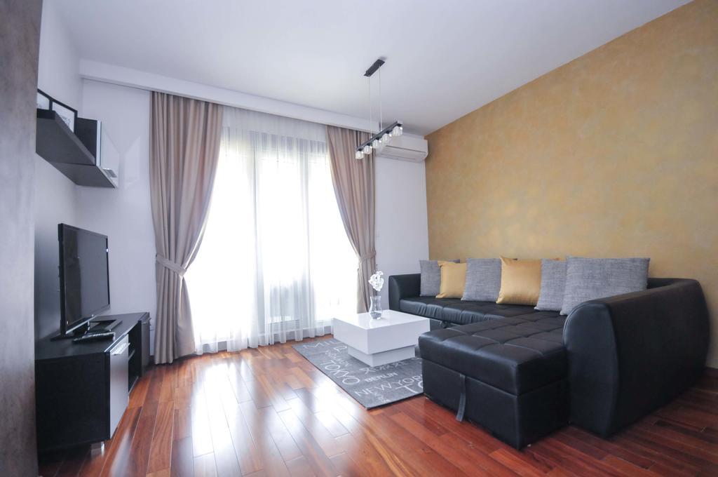 Seaside Apartments Petrovac ภายนอก รูปภาพ